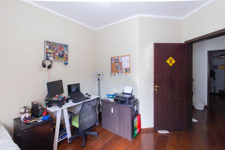 Casa à venda com 245m², 3 quartos e 5 vagas Casa à venda com 245m², 3 quartos e 5 vagasQuarto 1