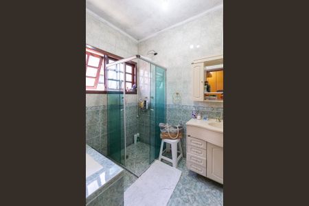 Casa à venda com 245m², 3 quartos e 5 vagas Casa à venda com 245m², 3 quartos e 5 vagasBanheiro da suíte