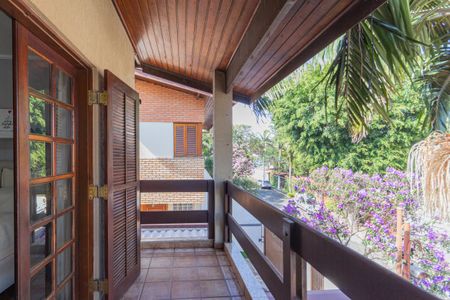 Casa à venda com 245m², 3 quartos e 5 vagas Casa à venda com 245m², 3 quartos e 5 vagasSacada da suíte