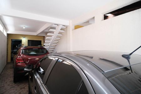 Casa à venda com 170m², 2 quartos e 2 vagas Casa à venda com 170m², 2 quartos e 2 vagasGaragem