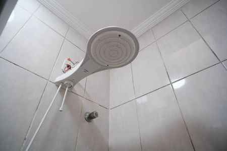 Casa à venda com 170m², 2 quartos e 2 vagas Casa à venda com 170m², 2 quartos e 2 vagasBanheiro 2