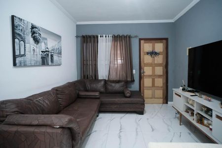 Casa à venda com 170m², 2 quartos e 2 vagas Casa à venda com 170m², 2 quartos e 2 vagasSala