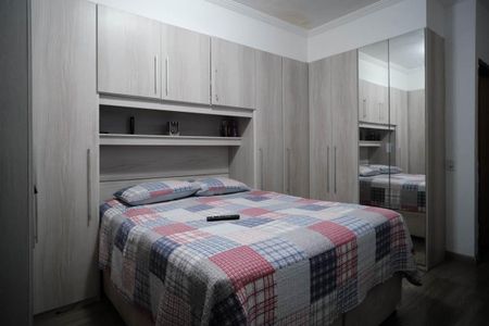 Casa à venda com 170m², 2 quartos e 2 vagas Casa à venda com 170m², 2 quartos e 2 vagasQuarto