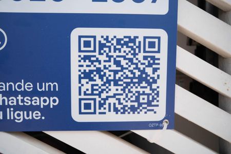 Casa à venda com 170m², 2 quartos e 2 vagas Casa à venda com 170m², 2 quartos e 2 vagasPlaca