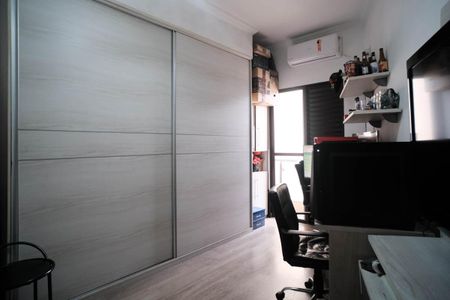 Casa à venda com 170m², 2 quartos e 2 vagas Casa à venda com 170m², 2 quartos e 2 vagasQuarto 2