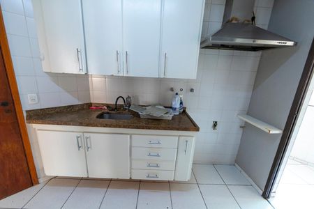 Apartamento para alugar com 130m², 3 quartos e 2 vagas Apartamento para alugar com 130m², 3 quartos e 2 vagasCozinha