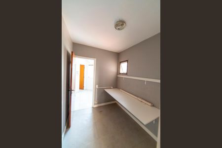 Apartamento para alugar com 130m², 3 quartos e 2 vagas Apartamento para alugar com 130m², 3 quartos e 2 vagasQuarto de Serviço