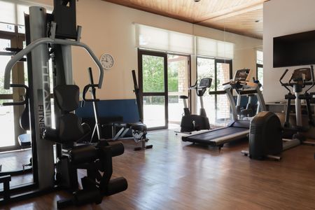 Apartamento à venda com 330m², 5 quartos e 5 vagas Apartamento à venda com 330m², 5 quartos e 5 vagasAcademia