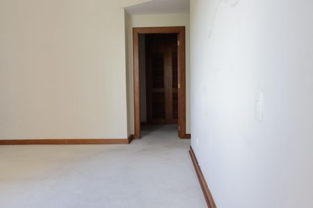 Apartamento à venda com 330m², 5 quartos e 5 vagas Apartamento à venda com 330m², 5 quartos e 5 vagasSuíte principal