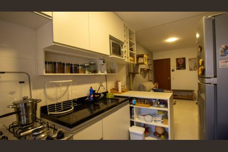 Apartamento à venda com 40m², 2 quartos e sem vaga Apartamento à venda com 40m², 2 quartos e sem vagaCozinha e Área de Serviço