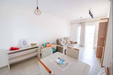 Apartamento para alugar com 75m², 2 quartos e 1 vaga Apartamento para alugar com 75m², 2 quartos e 1 vagaSala