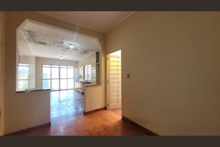 Casa à venda com 256m², 4 quartos e 3 vagas Casa à venda com 256m², 4 quartos e 3 vagasSala de Jantar