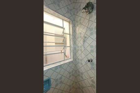 Casa à venda com 256m², 4 quartos e 3 vagas Casa à venda com 256m², 4 quartos e 3 vagasBanheiro Social