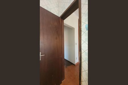 Casa à venda com 256m², 4 quartos e 3 vagas Casa à venda com 256m², 4 quartos e 3 vagasBanheiro Social