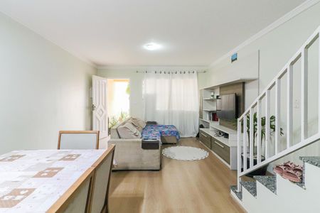 Casa para alugar com 125m², 3 quartos e 3 vagas Casa para alugar com 125m², 3 quartos e 3 vagasSala