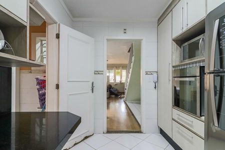 Casa para alugar com 125m², 3 quartos e 3 vagas Casa para alugar com 125m², 3 quartos e 3 vagasCozinha