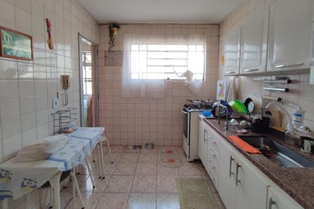 Apartamento à venda com 60m², 2 quartos e 2 vagas Apartamento à venda com 60m², 2 quartos e 2 vagasCozinha