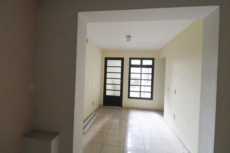 Casa à venda com 253m², 8 quartos e 5 vagas Casa à venda com 253m², 8 quartos e 5 vagasÁrea comum - Salão de festas