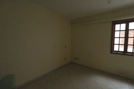 Casa à venda com 253m², 8 quartos e 5 vagas Casa à venda com 253m², 8 quartos e 5 vagasQuarto 4