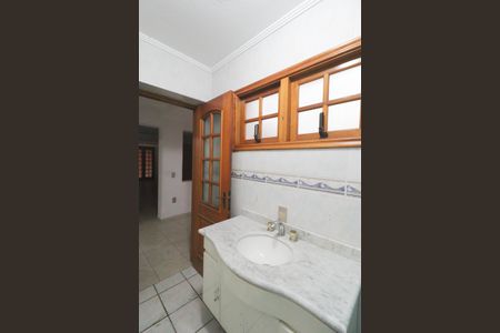 Casa à venda com 253m², 8 quartos e 5 vagas Casa à venda com 253m², 8 quartos e 5 vagasBanheiro 2