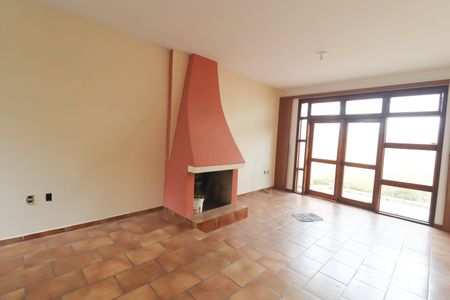 Casa à venda com 253m², 8 quartos e 5 vagas Casa à venda com 253m², 8 quartos e 5 vagasSala