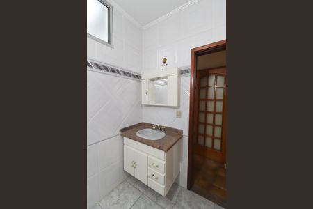 Casa à venda com 253m², 8 quartos e 5 vagas Casa à venda com 253m², 8 quartos e 5 vagasBanheiro