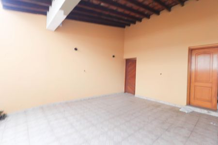 Casa à venda com 253m², 8 quartos e 5 vagas Casa à venda com 253m², 8 quartos e 5 vagasGaragem