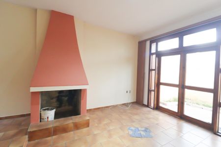 Casa à venda com 253m², 8 quartos e 5 vagas Casa à venda com 253m², 8 quartos e 5 vagasSala