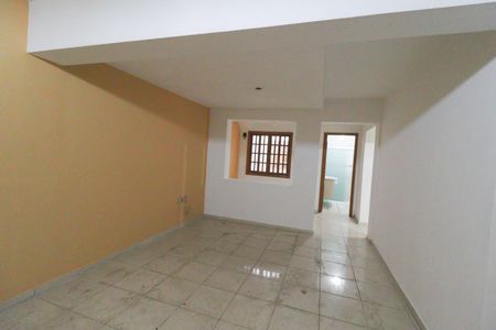 Casa à venda com 253m², 8 quartos e 5 vagas Casa à venda com 253m², 8 quartos e 5 vagasÁrea comum - Salão de festas