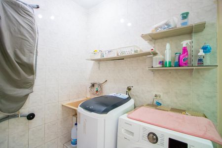 Casa à venda com 200m², 3 quartos e 4 vagas Casa à venda com 200m², 3 quartos e 4 vagasÁrea de serviço