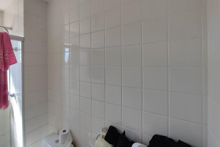 Apartamento à venda com 81m², 3 quartos e 2 vagas Apartamento à venda com 81m², 3 quartos e 2 vagasBanheiro Suíte