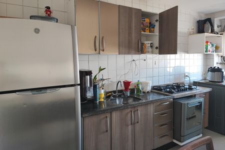 Apartamento à venda com 81m², 3 quartos e 2 vagas Apartamento à venda com 81m², 3 quartos e 2 vagasCozinha