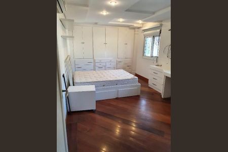 Casa de condomínio à venda com 1100m², 5 quartos e 4 vagas