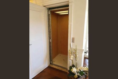 Casa de condomínio à venda com 1100m², 5 quartos e 4 vagas