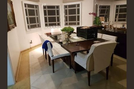 Casa de condomínio à venda com 1100m², 5 quartos e 4 vagas