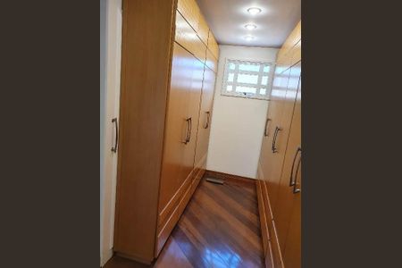 Casa de condomínio à venda com 1100m², 5 quartos e 4 vagas