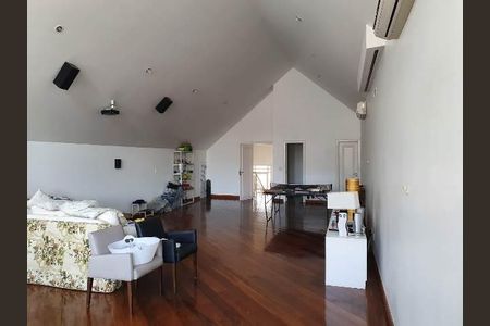 Casa de condomínio à venda com 1100m², 5 quartos e 4 vagas