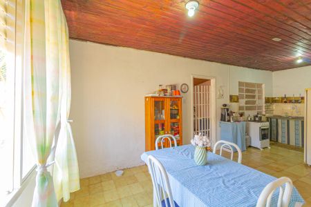 Casa à venda com 350m², 3 quartos e 3 vagas Casa à venda com 350m², 3 quartos e 3 vagasCozinha