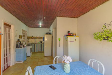 Casa à venda com 350m², 3 quartos e 3 vagas Casa à venda com 350m², 3 quartos e 3 vagasCozinha