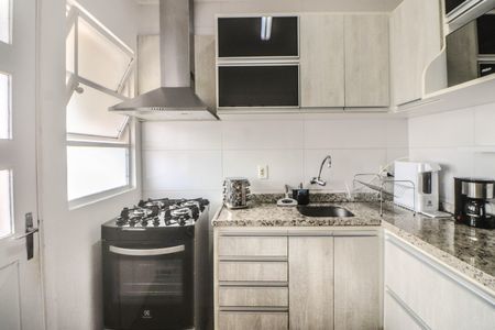 Apartamento para alugar com 44m², 1 quarto e 1 vaga Apartamento para alugar com 44m², 1 quarto e 1 vagaCozinha e Área de Serviço