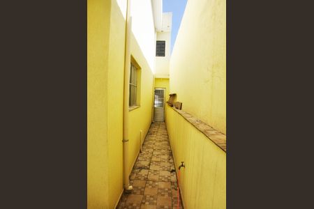 Casa à venda com 194m², 4 quartos e 1 vaga Casa à venda com 194m², 4 quartos e 1 vagaDetalhe - Corredor