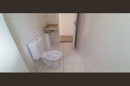Apartamento à venda com 85m², 2 quartos e 1 vaga Apartamento à venda com 85m², 2 quartos e 1 vagaBanheiro
