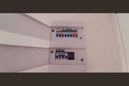 Apartamento à venda com 85m², 2 quartos e 1 vaga Apartamento à venda com 85m², 2 quartos e 1 vagaQuadro de Luz