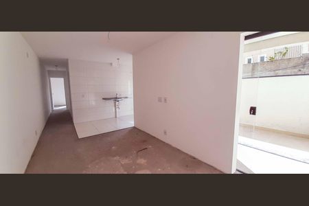 Apartamento à venda com 85m², 2 quartos e 1 vaga Apartamento à venda com 85m², 2 quartos e 1 vagaSala