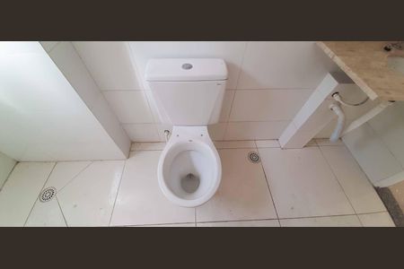 Apartamento à venda com 85m², 2 quartos e 1 vaga Apartamento à venda com 85m², 2 quartos e 1 vagaBanheiro