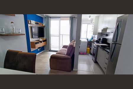 Apartamento à venda com 44m², 2 quartos e 1 vaga Apartamento à venda com 44m², 2 quartos e 1 vagaSala