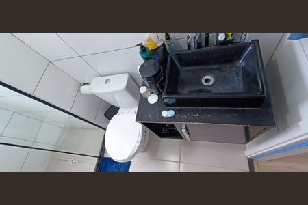 Apartamento à venda com 44m², 2 quartos e 1 vaga Apartamento à venda com 44m², 2 quartos e 1 vagaBanheiro