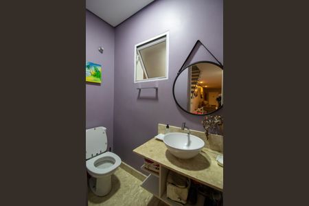 Casa à venda com 200m², 3 quartos e 4 vagas Casa à venda com 200m², 3 quartos e 4 vagasLavabo