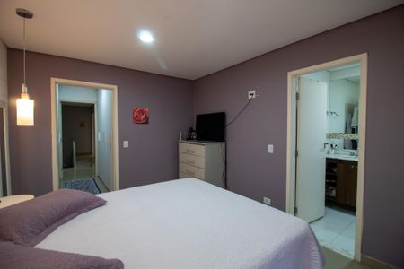 Casa à venda com 200m², 3 quartos e 4 vagas Casa à venda com 200m², 3 quartos e 4 vagasQuarto 1