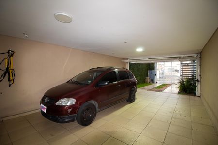 Casa à venda com 200m², 3 quartos e 4 vagas Casa à venda com 200m², 3 quartos e 4 vagasGaragem